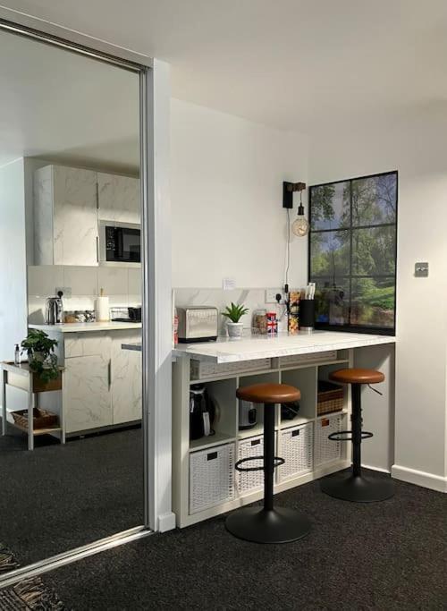The Studio In The Annex Appartement Potters Bar Buitenkant foto
